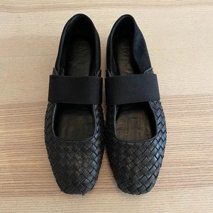 M. Gemi The Ballare Size 7.5/8 Black Woven Ballet Flat